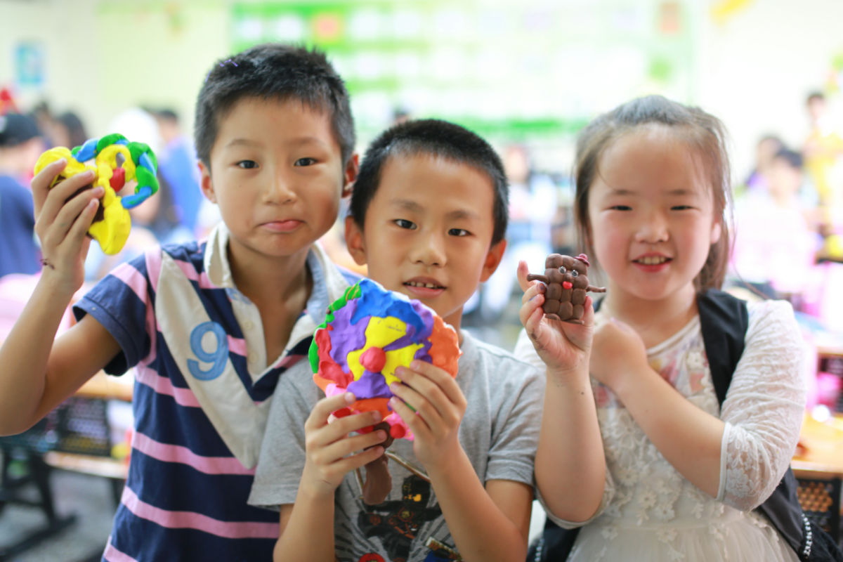 蜗牛慢慢读书会之罗尔德·达尔百岁生日派对--成都实验小学活动侧记