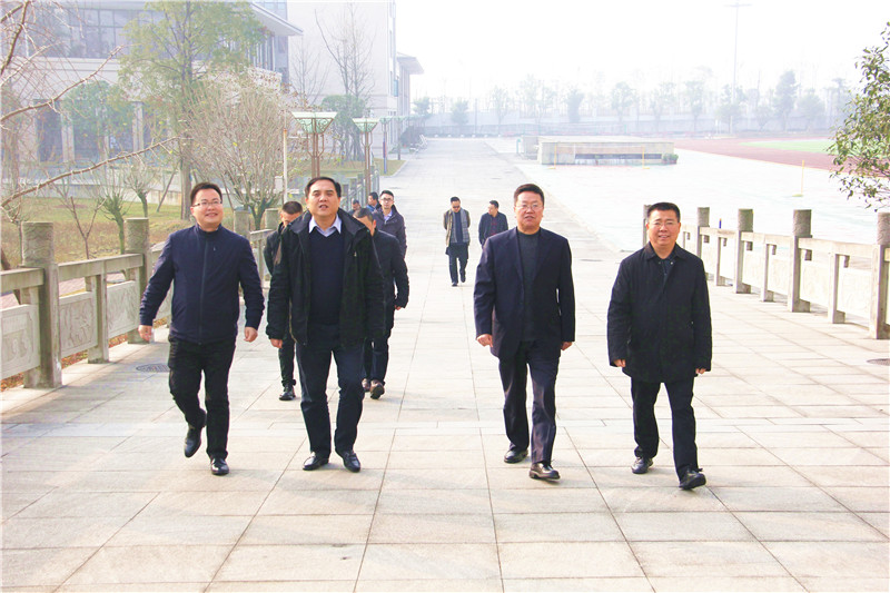 西藏大学校长率队来蒲考察