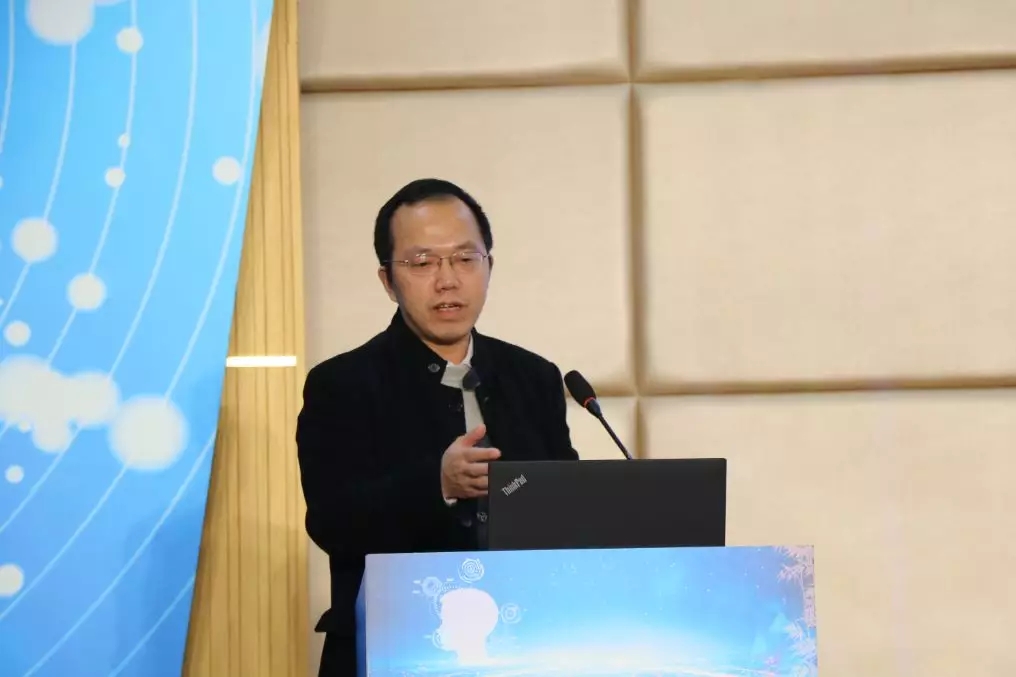 邛崃市2019年青少年科技创新大赛颁奖仪式在文昌中学隆重举行