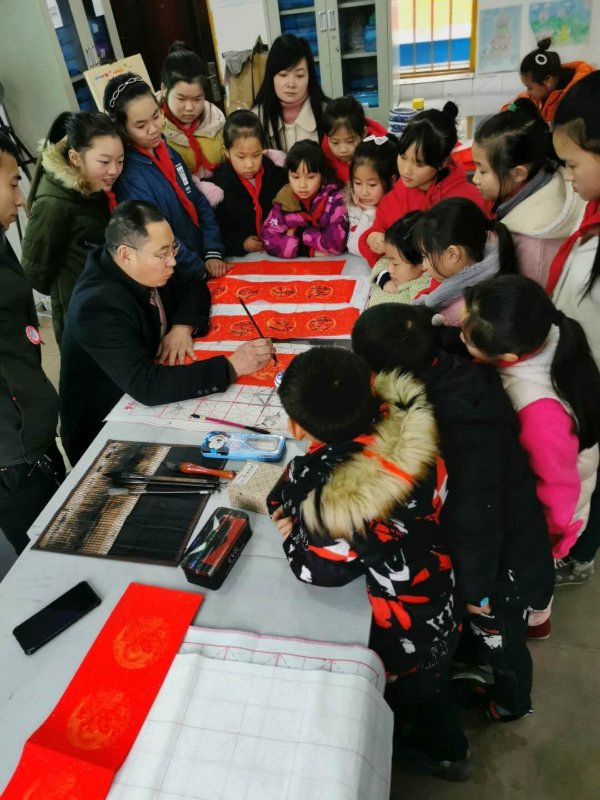 沐川县吉象明月小学举行2019-2020学年考前动员大会暨颁奖仪式
