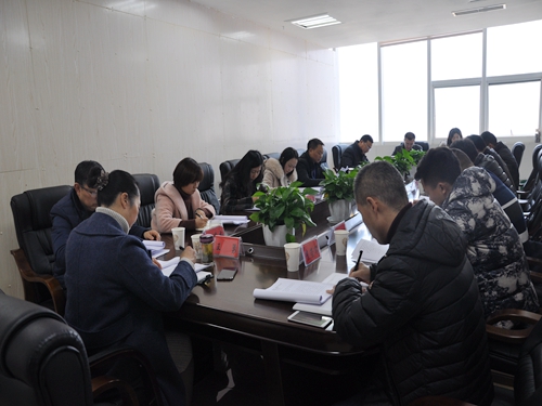 汉源县教育局召开“不忘初心、牢记使命”专题民主生活会