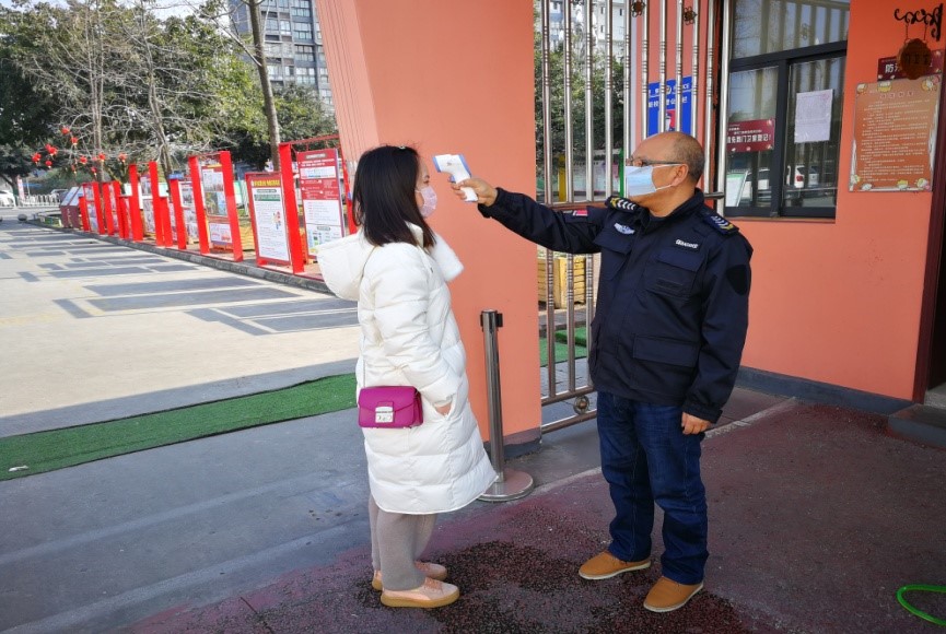 绵竹教育后勤人“五落实”打好疫情防控阻击战