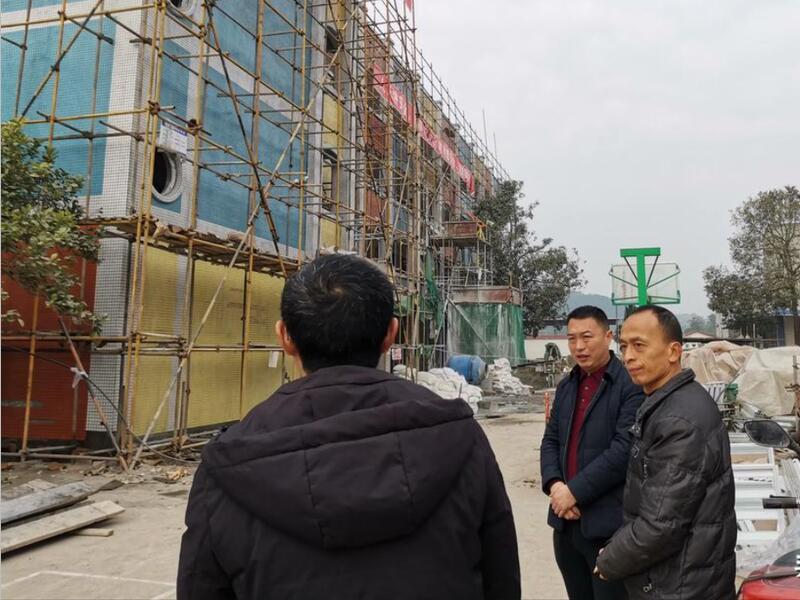 中江县委常委、政法委书记刘仁政到学校指导安全工作
