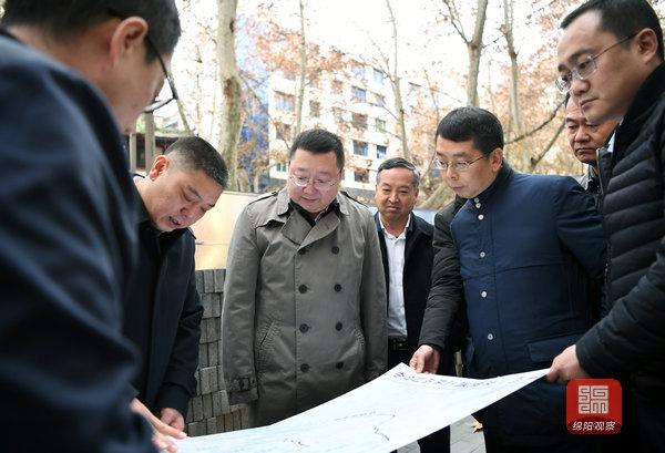 元方市长调研全市公办幼儿园规划建设情况