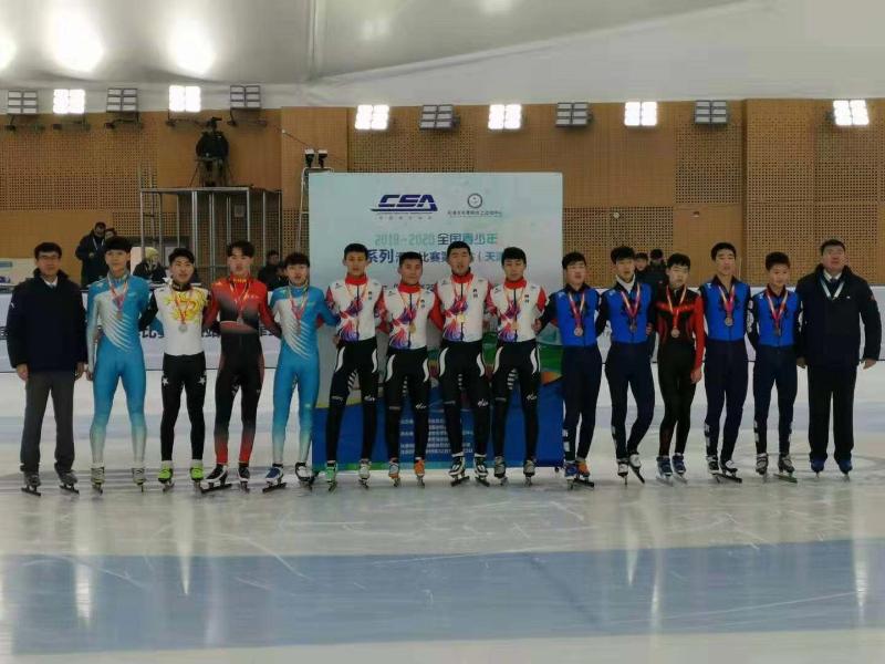 梓潼县青少年轮滑代表队在全国青少年U系列短道速滑（天津、长春）站中连夺十一项全国冠军