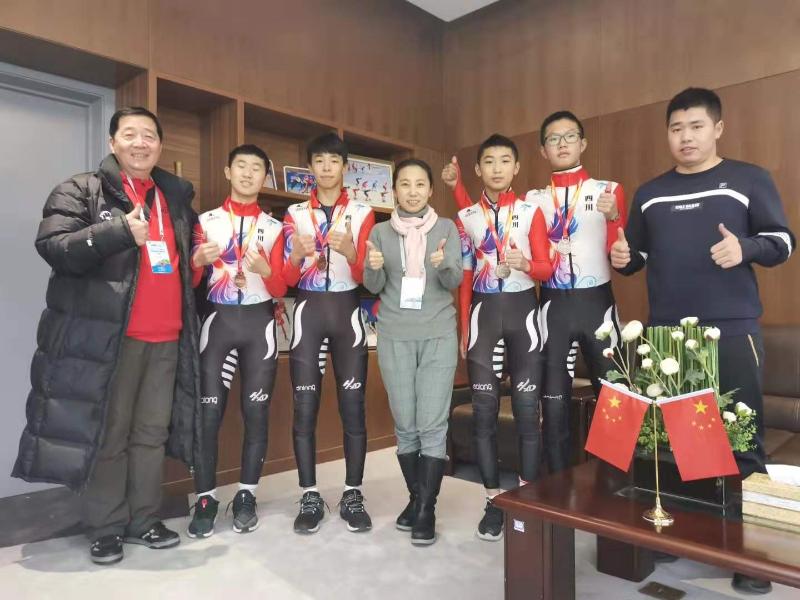 梓潼县青少年轮滑代表队在全国青少年U系列短道速滑（天津、长春）站中连夺十一项全国冠军