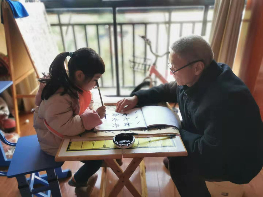 硬核！看眉山师生如何“宅”家抗疫