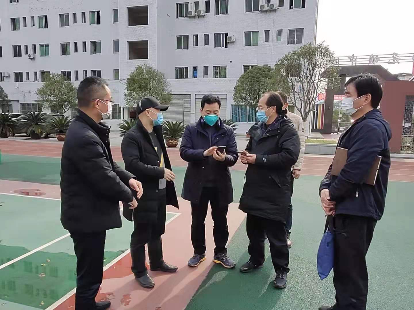 杨槐林调研元坝中学线上教学工作