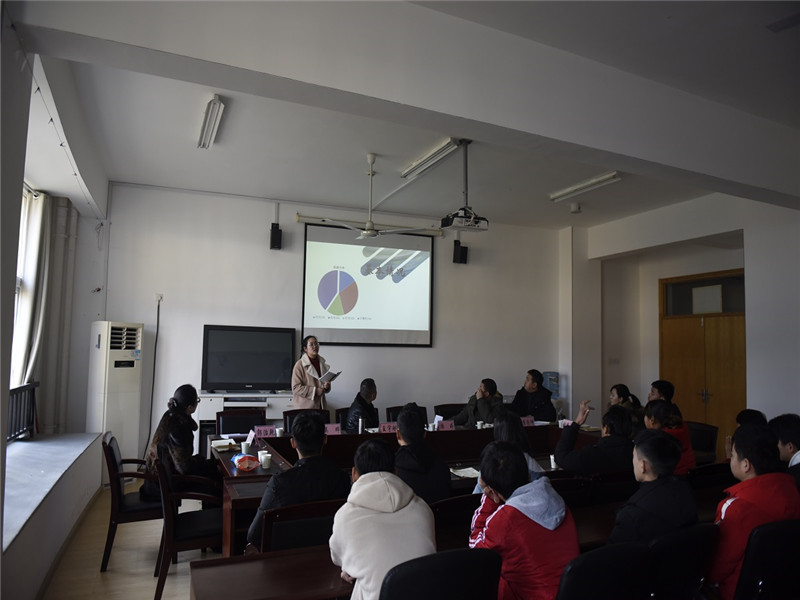 青川职高举行东西部协作浙江信息工程学校就读学生返校座谈会