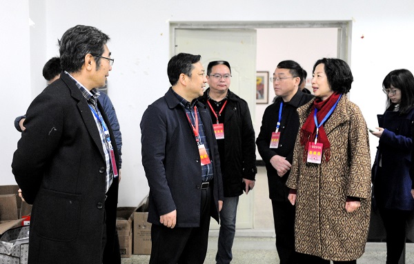 郭捷巡视研究生考试工作