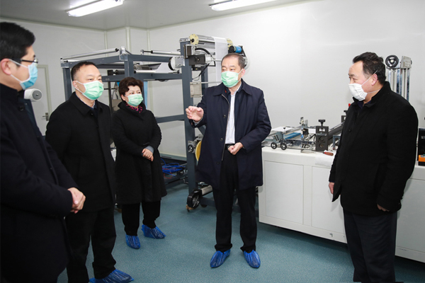 兰开驰在调研医用口罩生产线建设进展时强调 争分夺秒加快建设 为坚决打赢疫情防控阻击战提供有力保障