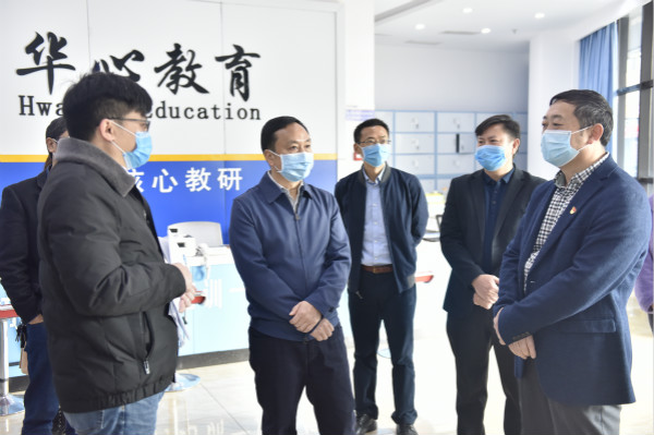 江海常委调研教育体育系统疫情防控工作