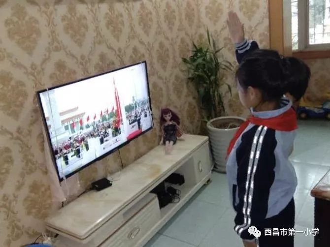 翘首以待疫情除 春花烂漫共同归——西昌一小开启“停课不停学”网络学习