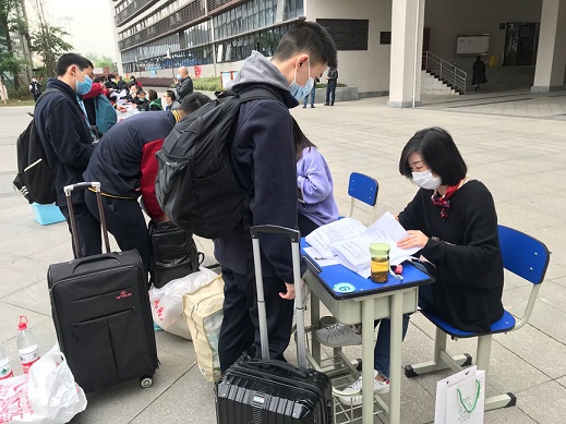 中和职中，我们终于回来了！——记高一学子返校复课