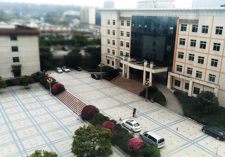 成都成医一附院护士学校（民办）